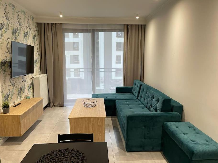 Forum Wola Fine Apartment Варшава Экстерьер фото