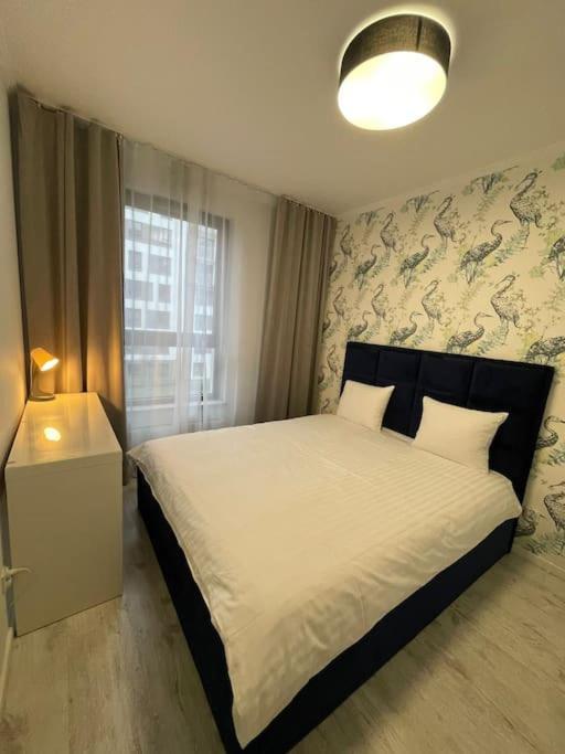 Forum Wola Fine Apartment Варшава Экстерьер фото