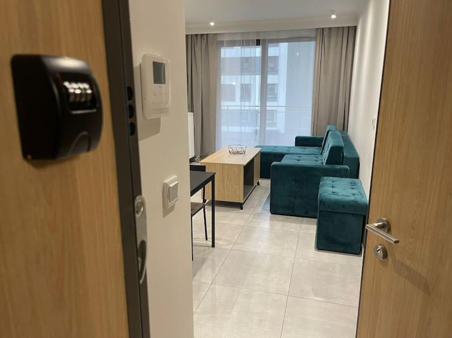 Forum Wola Fine Apartment Варшава Экстерьер фото